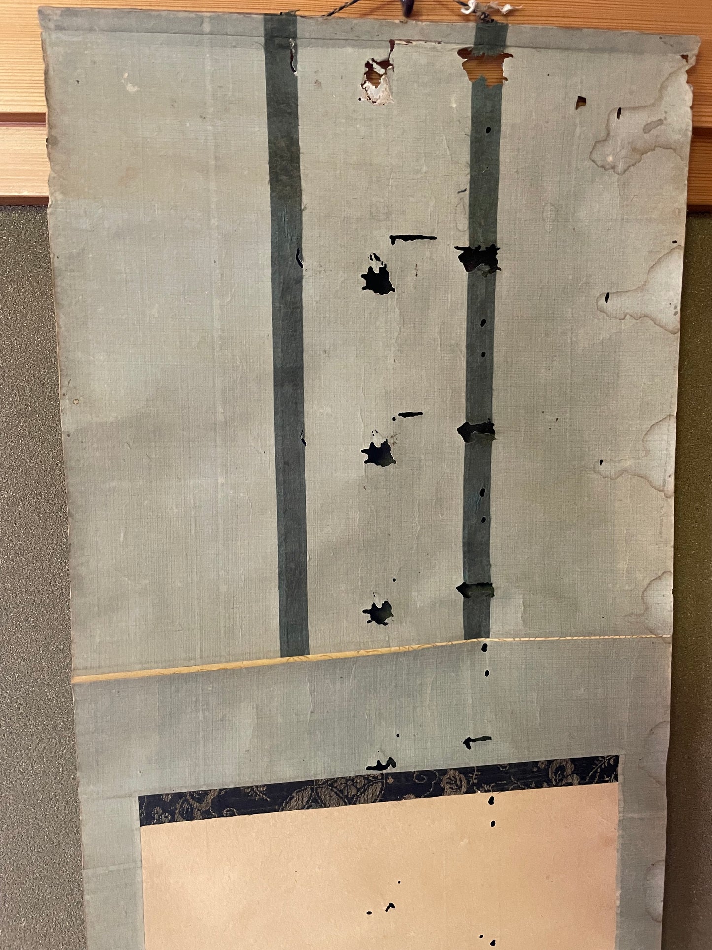Edo-Meiji Period Kakejiku Scroll Monkey Painting by Kawabata Gyokushō (Approximately 164x37cm)