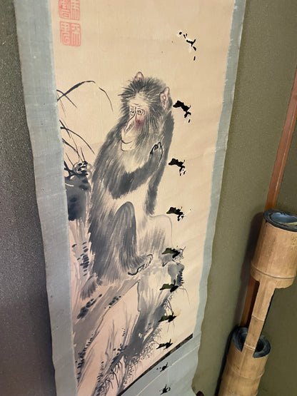 Edo-Meiji Period Kakejiku Scroll Monkey Painting by Kawabata Gyokushō (Approximately 164x37cm)
