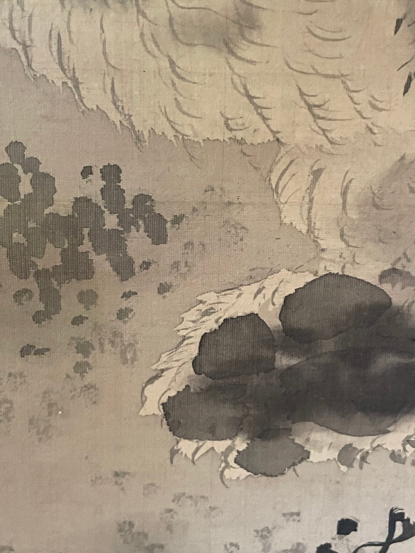 1890–1910 Kakejiku Tiger Beneath a Waterfall (瀑布猛虎図)  Signed 澄◯斎 (Approximately 172X43CM)