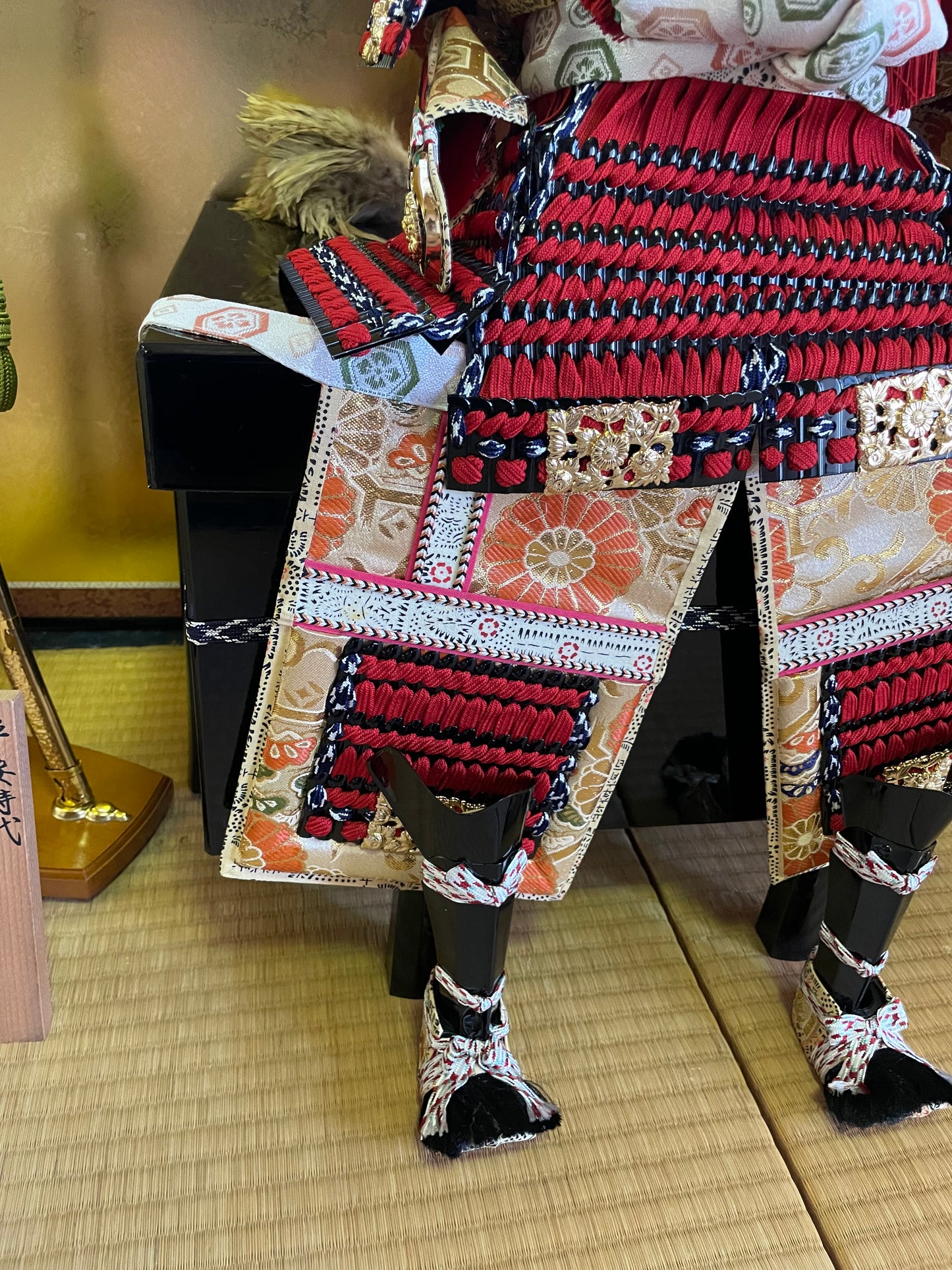 Shōwa Yoshitoku Samurai Armor for Children - Includes all accessories (Approxmately 90CM)