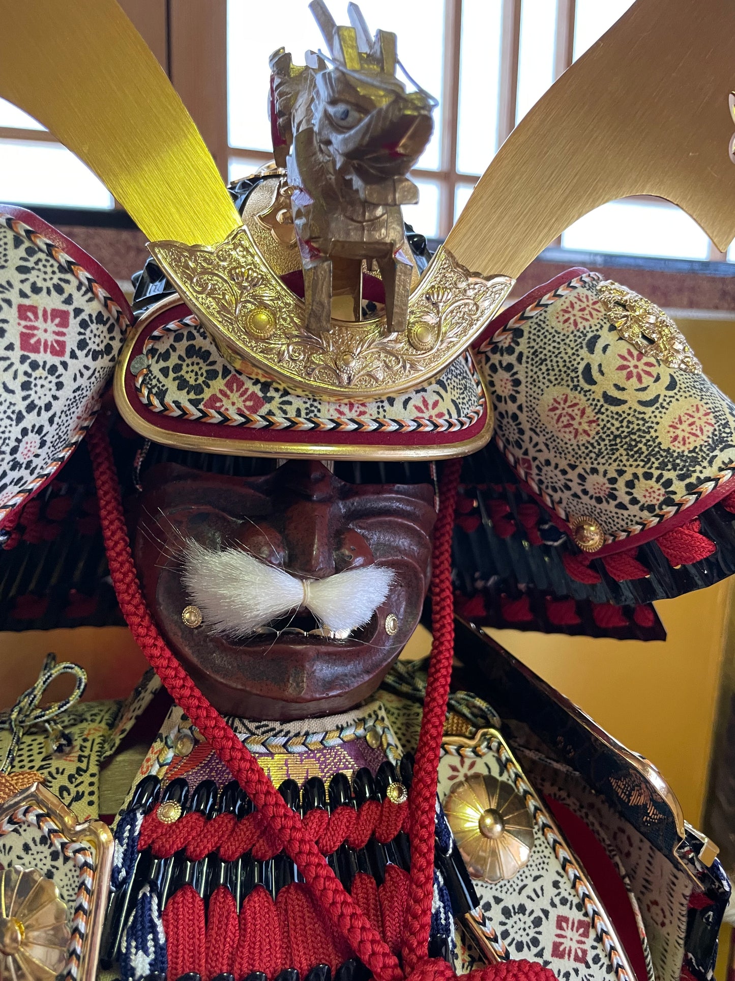 Shōwa Yoshitoku Samurai Armor for Children - Includes all accessories (Approxmately 90CM)