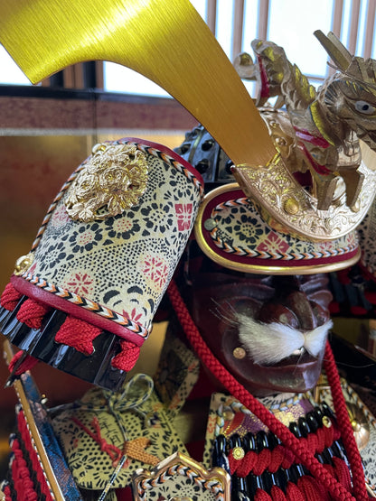 Shōwa Yoshitoku Samurai Armor for Children - Includes all accessories (Approxmately 90CM)