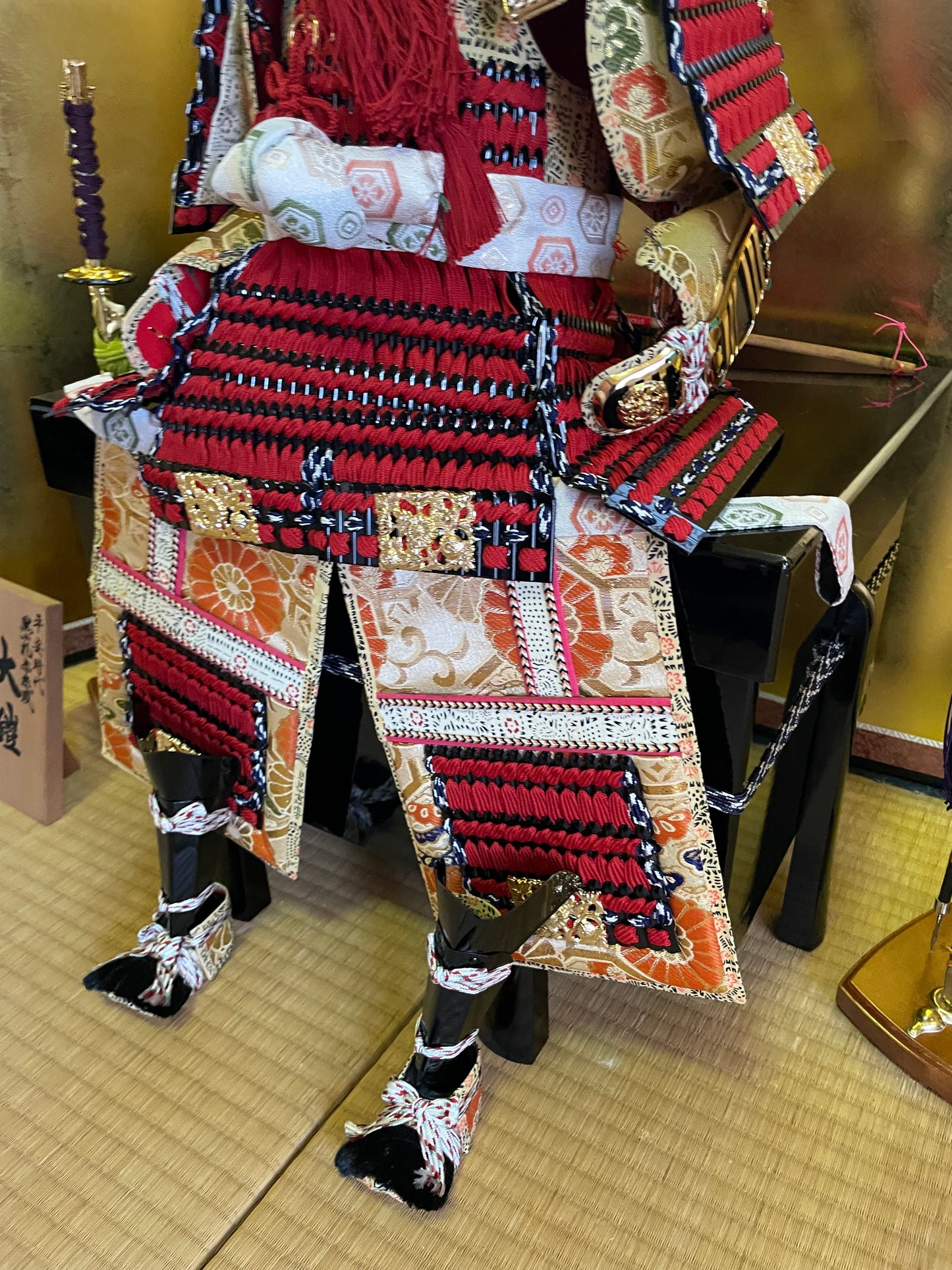 Shōwa Yoshitoku Samurai Armor for Children - Includes all accessories (Approxmately 90CM)