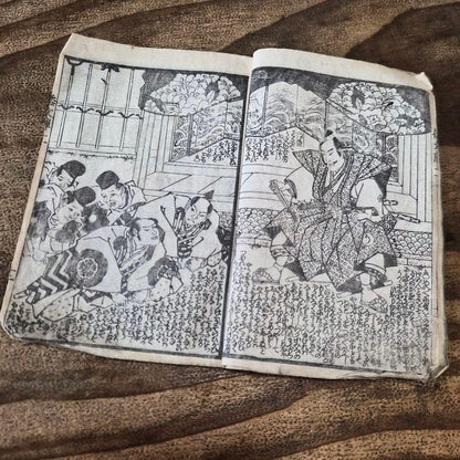 1849 "Shakyamuni's Eight Aspects" Edo Period Drama illustrated by Utagawa Toyokuni. 2 Book Set