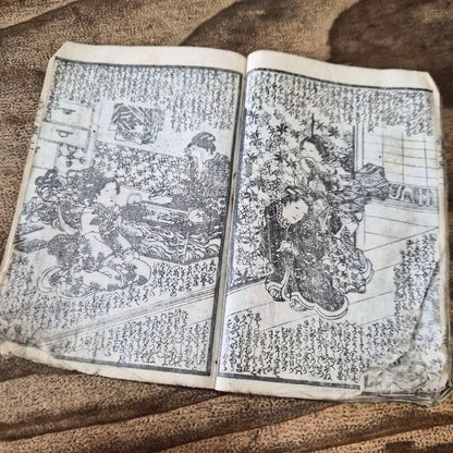 1849 "Shakyamuni's Eight Aspects" Edo Period Drama illustrated by Utagawa Toyokuni. 2 Book Set
