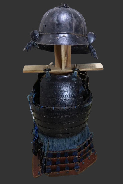 Early Edo Period Samurai Armor Cuirass & Helmet 鉄胴兜