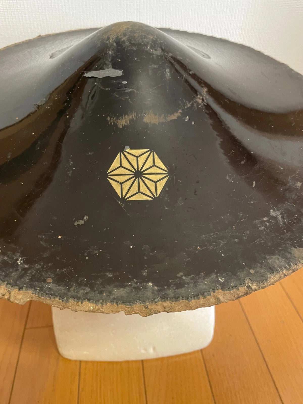 Early Edo Period Jingasa With Asanoha (Hemp Leaf) Motif